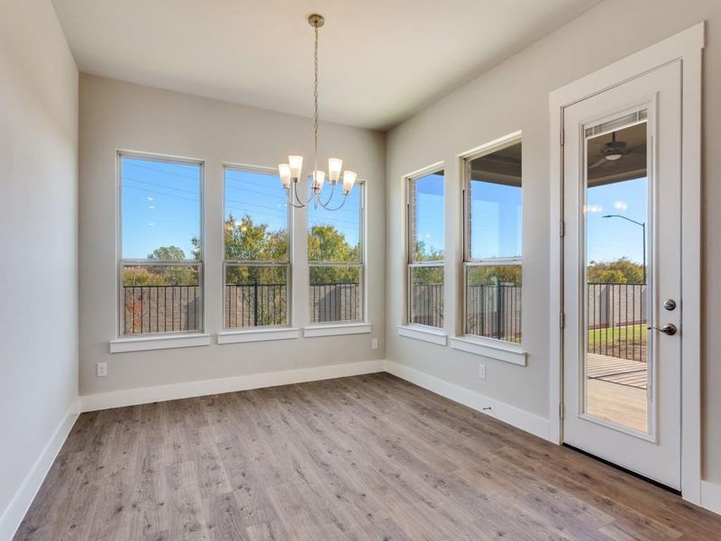 Spacious, unfurnished interior of a new home in Ladera Tavolo Park, Fort Worth (Image 19).