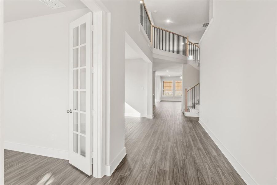 Spacious, unfurnished interior of a new home in , Garland (Image 13).