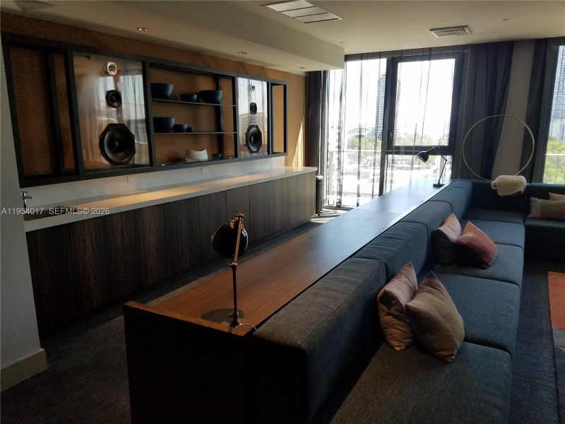 Community amenities in , Miami (Image 22).