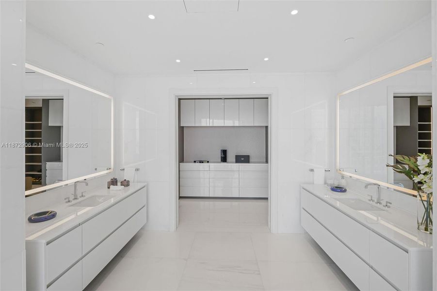 Furnished interior view inside a new home in , Miami (Image 60). Furnished interior view inside a new home in , Miami (Image 60).