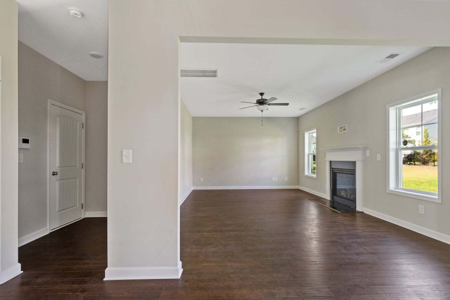 Great Room with Fireplace Option Great Room with Fireplace Option