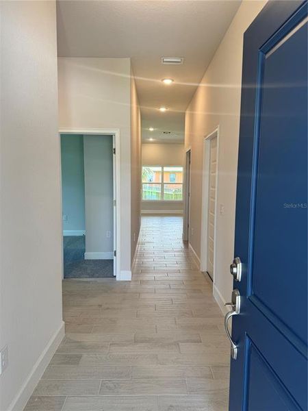 Image 21 of a home in Venice. Image 21 of a home in Venice.