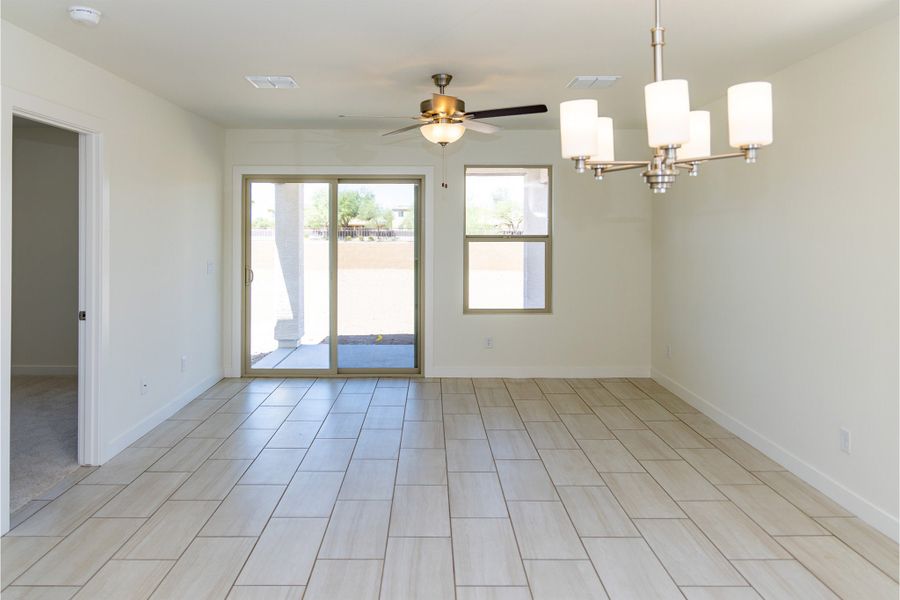 Spacious, unfurnished interior of a new home in Rancho Santa Rosa, Maricopa (Image 24).