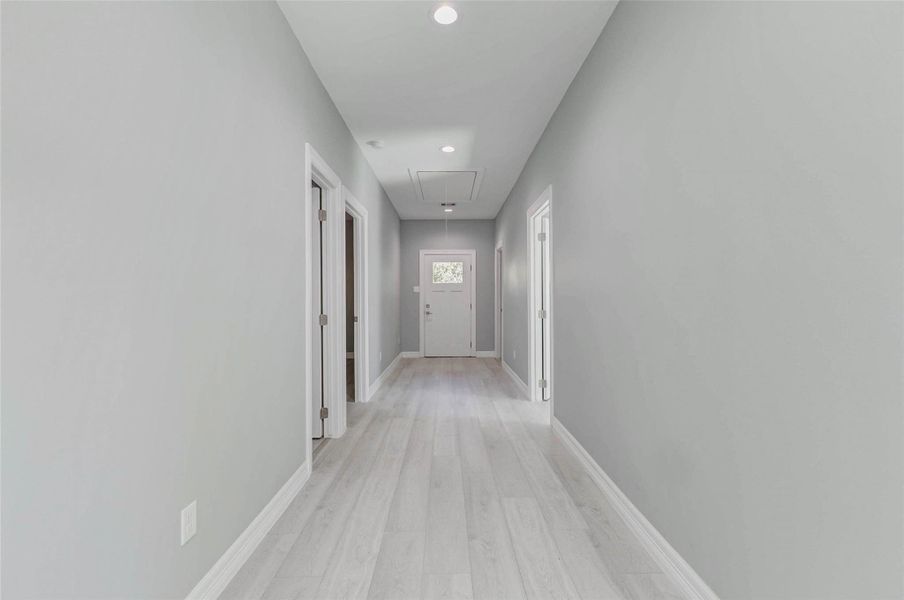 Spacious, unfurnished interior of a new home in , Houston (Image 22).