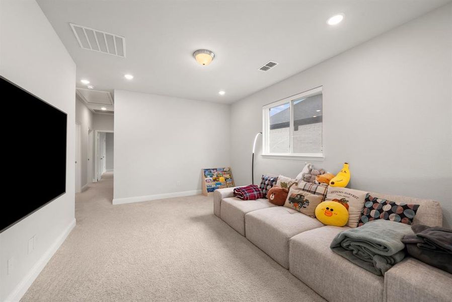 Furnished interior view inside a new home in , Frisco (Image 7).