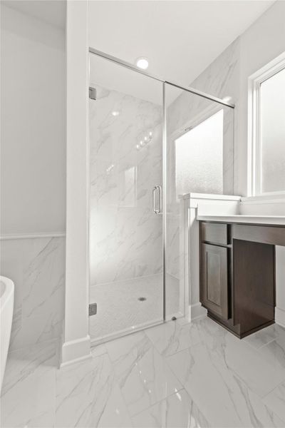 Furnished interior view inside a new home in Kresston - 65', Montgomery (Image 8).