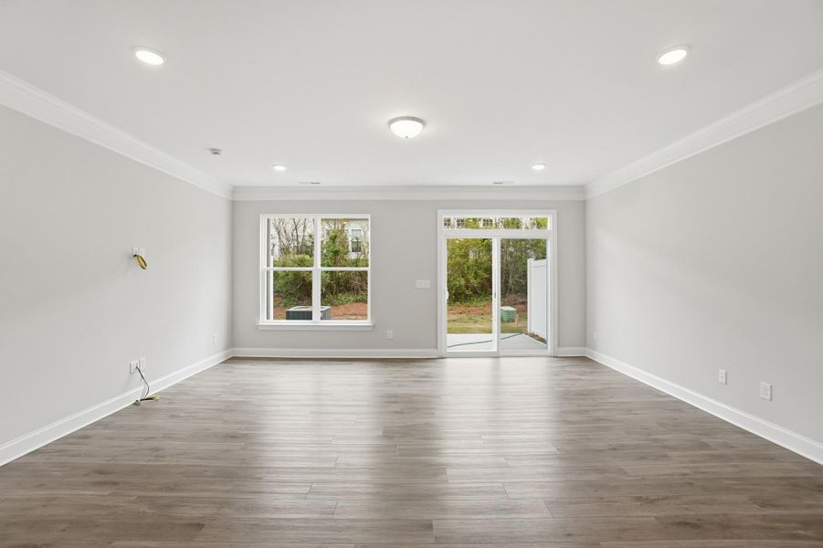 Spacious, unfurnished interior of a new home in Harrisburg Village Townhomes, Harrisburg (Image 19).