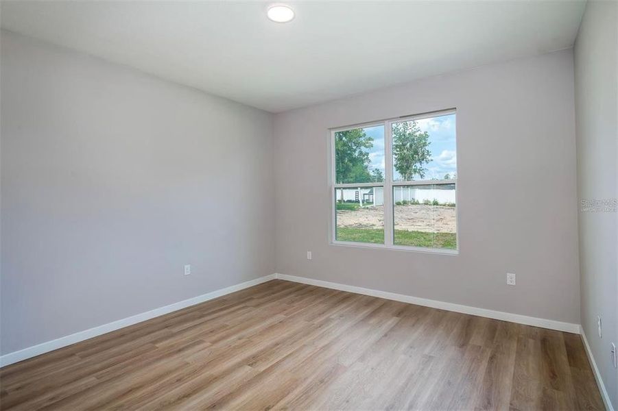 Spacious, unfurnished interior of a new home in , Ocala (Image 18).
