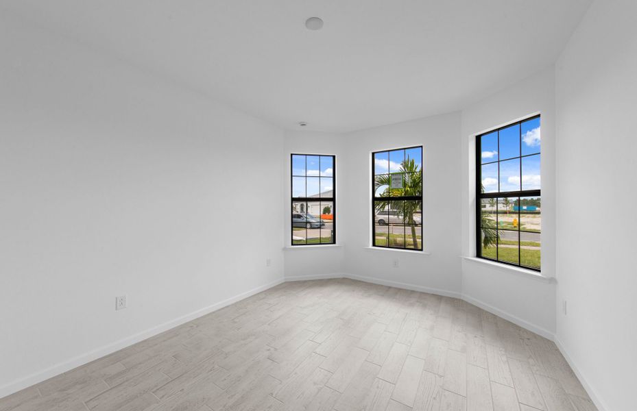 Spacious, unfurnished interior of a new home in Terreno, Naples (Image 23).