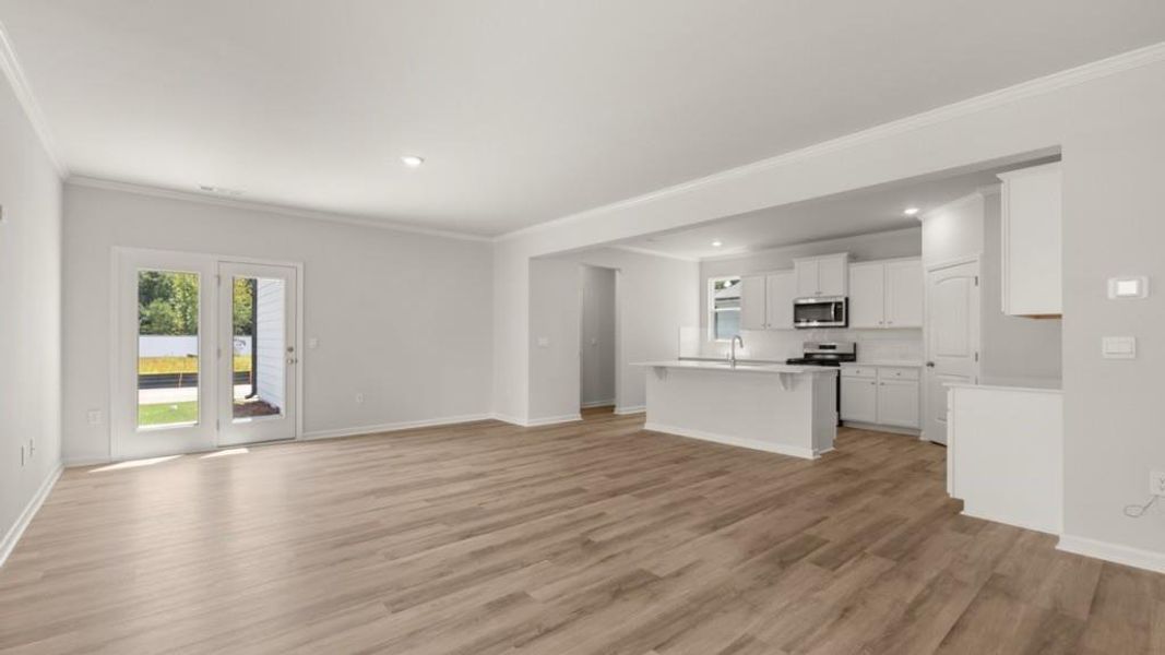 Spacious, unfurnished interior of a new home in Braselton Village, Braselton (Image 12).