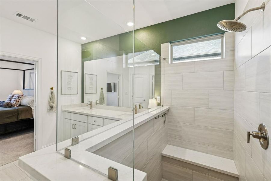 Furnished interior view inside a new home in Stoneridge, Melissa (Image 9).