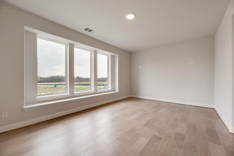 Spacious, unfurnished interior of a new home in Monterra, Fate (Image 19).