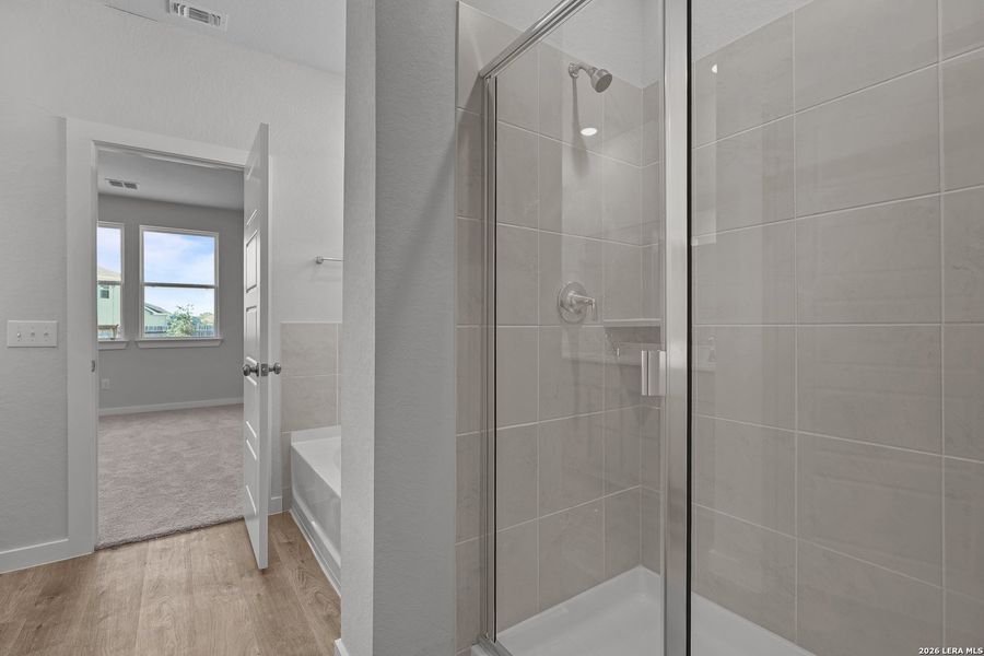 Image 22 of a home in Cinco Lakes.