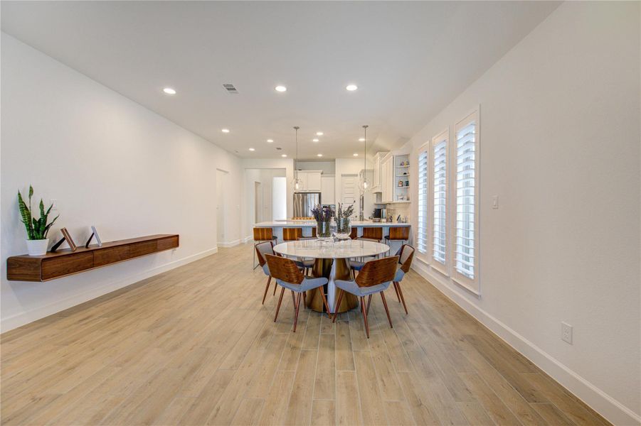 Furnished interior view inside a new home in Cross Creek West, Fulshear (Image 34).