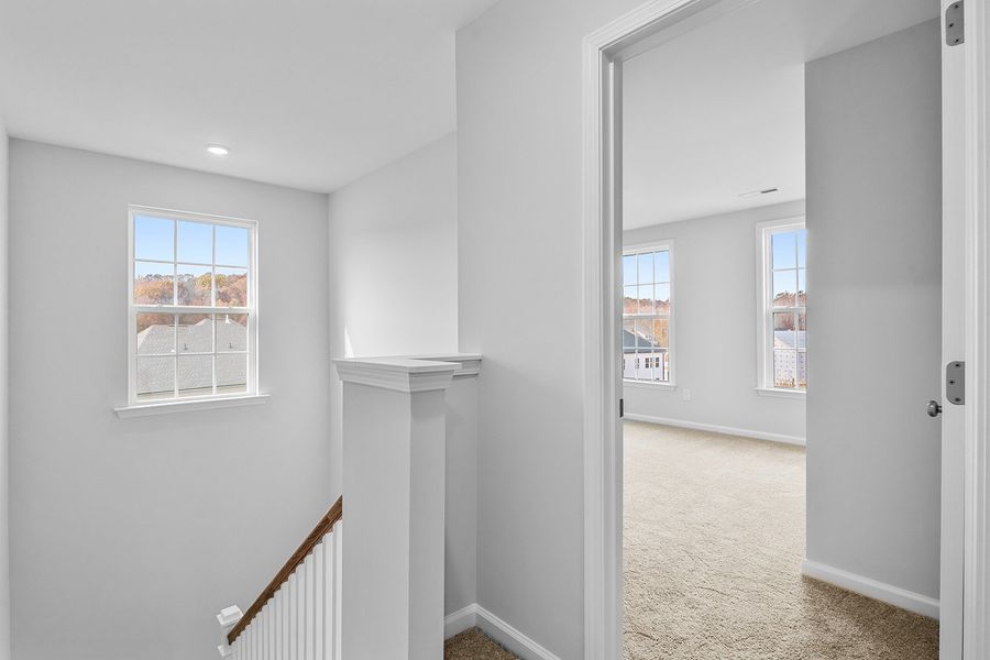 Spacious, unfurnished interior of a new home in Hanes Lake, Winston-Salem (Image 28).