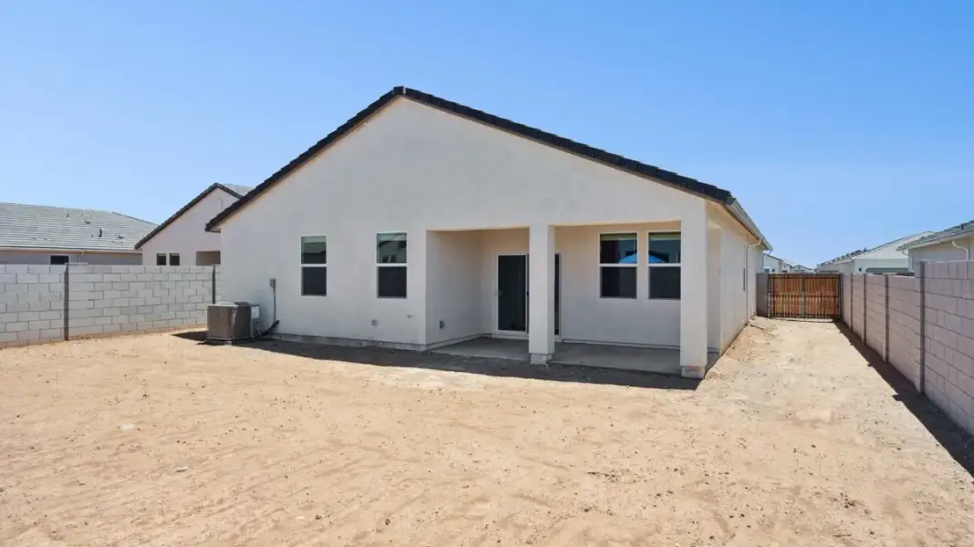 Exterior details and patio area of a home in Magma Ranch Vistas, Florence (Image 18).