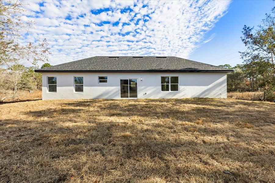 Exterior details and patio area of a home in , Ocala (Image 3).