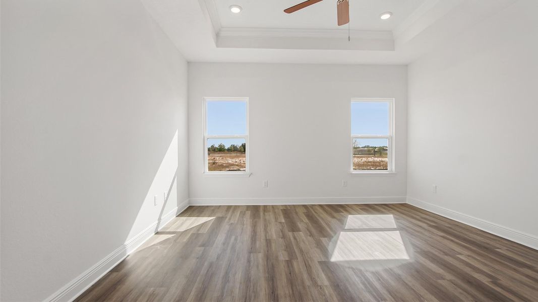 Spacious, unfurnished interior of a new home in Owl's Head Farms, Freeport (Image 19).