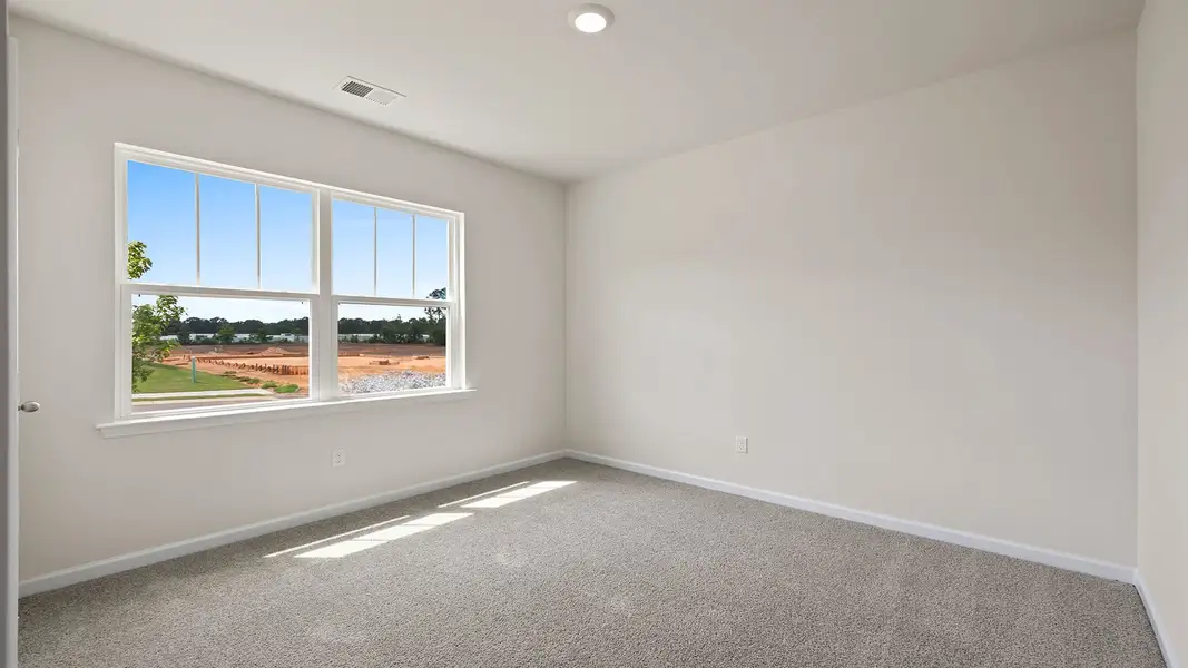 Spacious, unfurnished interior of a new home in Woodglen, Piedmont (Image 16).