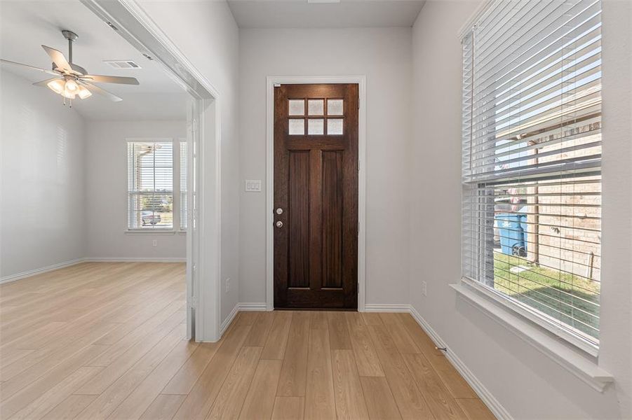 Spacious, unfurnished interior of a new home in Morningstar, Aledo (Image 28). Spacious, unfurnished interior of a new home in Morningstar, Aledo (Image 28).