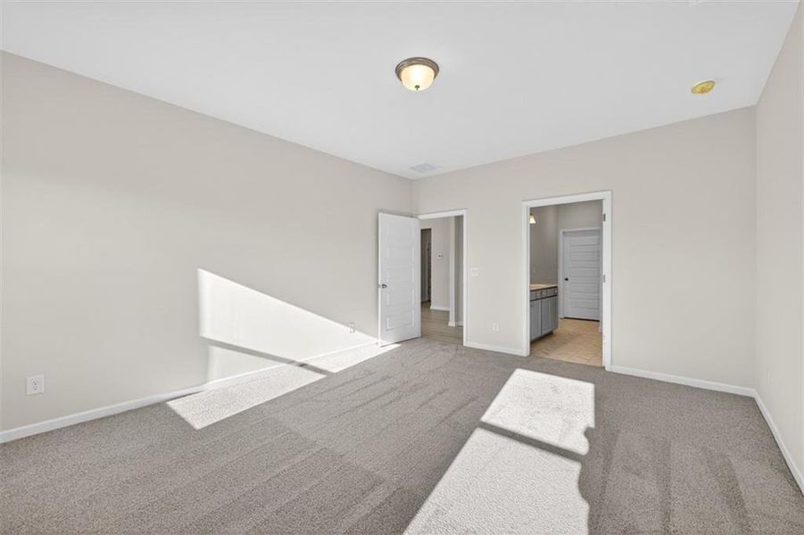 Spacious, unfurnished interior of a new home in Roxeywood Park, Winder (Image 21).