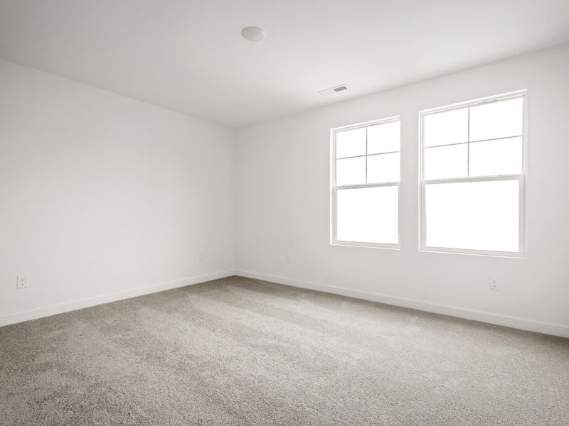 Spacious, unfurnished interior of a new home in Calista Farms, White House (Image 39).