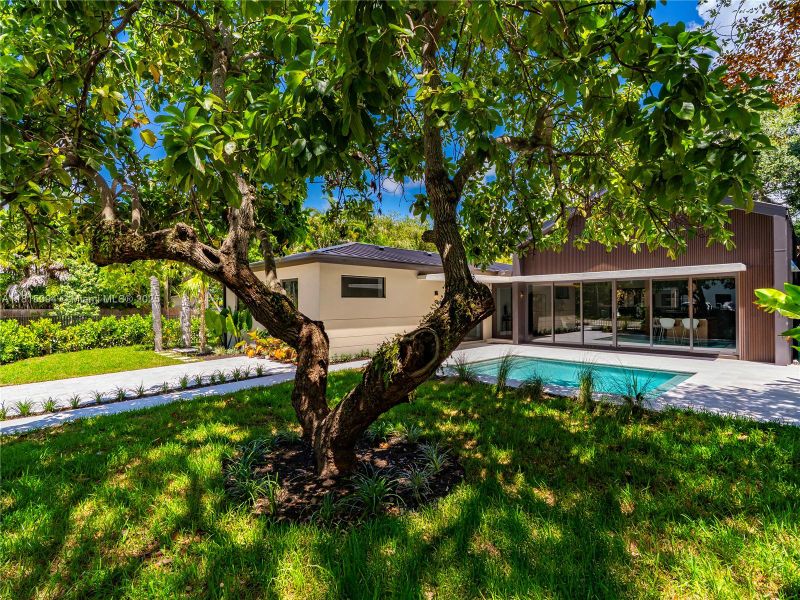 Image 40 of a home in .