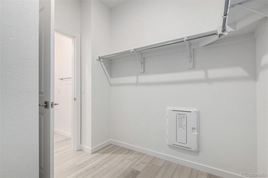 Spacious, unfurnished interior of a new home in Gateway Commons, Denver (Image 12).