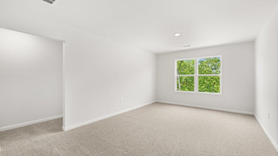 Representative unfurnished interior of a home built from the Halton by D.R. Horton in Falcon Landing, Gainesville (Image 21).