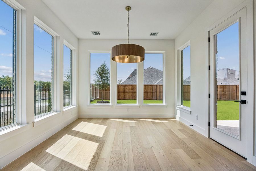 Spacious, unfurnished interior of a new home in The Parks at Wilson Creek, Celina (Image 24).