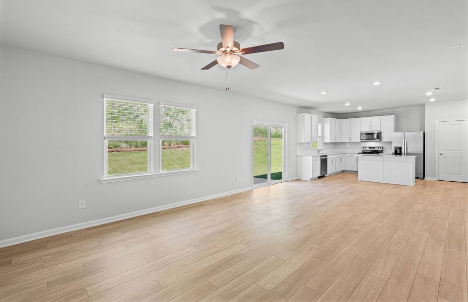 Spacious, unfurnished interior of a new home in Avery Ridge, Gainesville (Image 20).