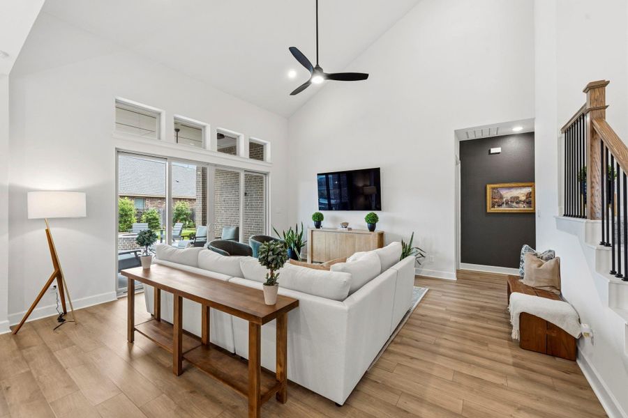 Furnished interior view inside a new home in , Conroe (Image 16).