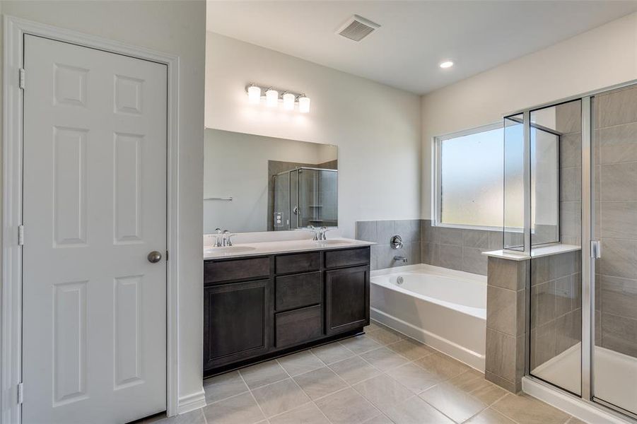 Furnished interior view inside a new home in The Preserve Estates, Justin (Image 10). Furnished interior view inside a new home in The Preserve Estates, Justin (Image 10).