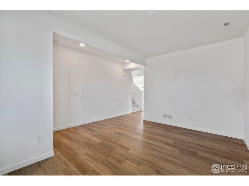 Spacious, unfurnished interior of a new home in Granary, Johnstown (Image 23).