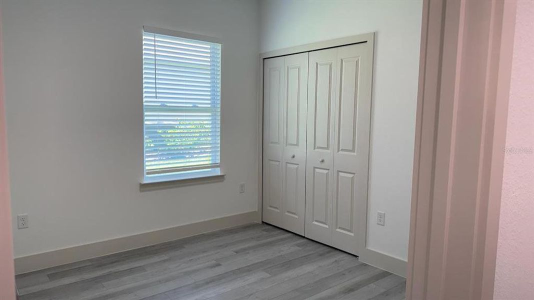 Spacious, unfurnished interior of a new home in , Dunnellon (Image 32).
