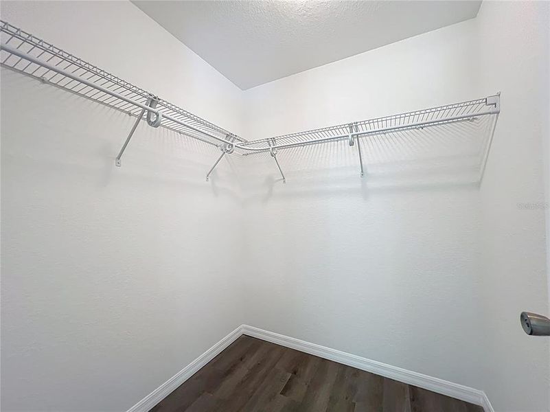 Spacious, unfurnished interior of a new home in , Dunnellon (Image 26).