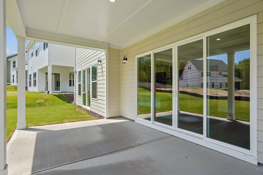 Representative exterior details of a home built from the Jordan by Caruso Homes in Blue Run, Raleigh (Image 3). Representative exterior details of a home built from the Jordan by Caruso Homes in Blue Run, Raleigh (Image 3).