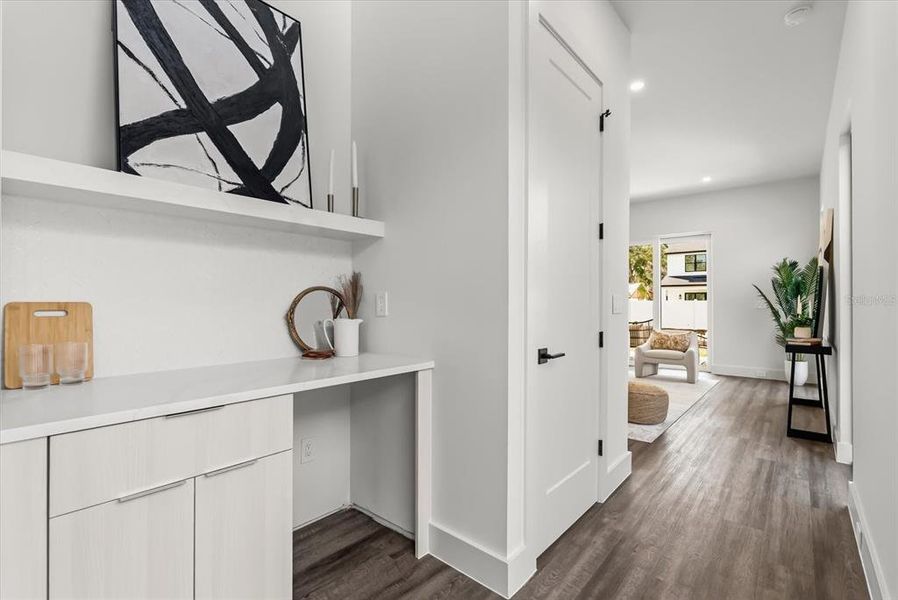 Furnished interior view inside a new home in , Orlando (Image 28).