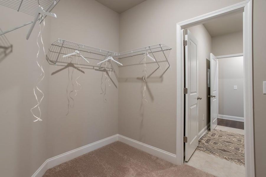 Spacious, unfurnished interior of a new home in Livingstone Park, Kennesaw (Image 26).