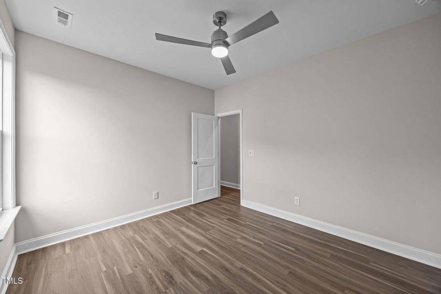 32-web-or-mls-BLS_0090 32-web-or-mls-BLS_0090