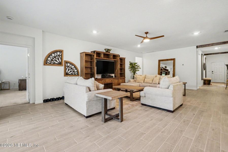 Furnished interior view inside a new home in Seaton Creek, Jacksonville (Image 16).