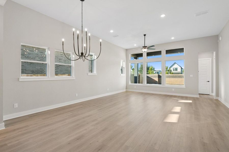 Spacious, unfurnished interior of a new home in , Katy (Image 27).