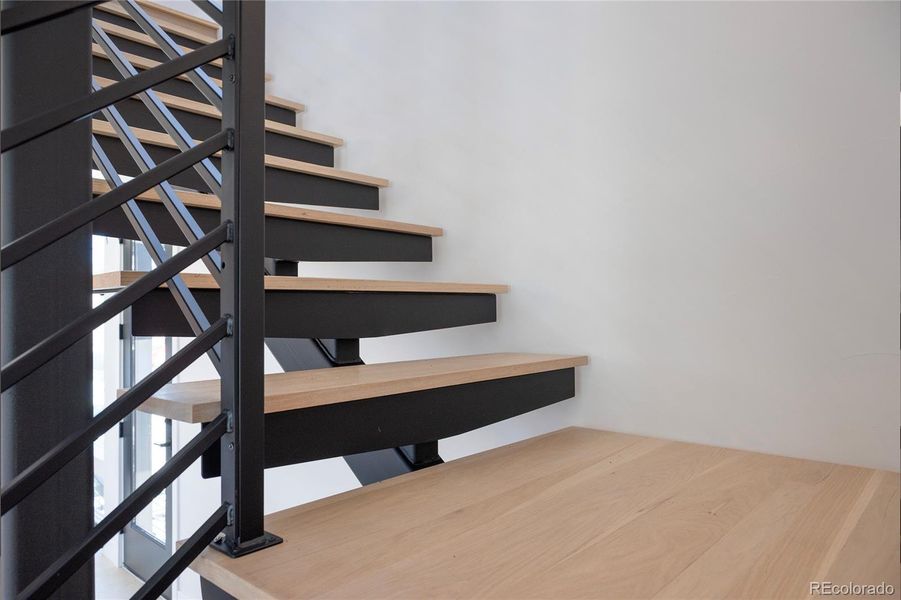 DIFFERENT UNIT // SAME FLOOR PLAN