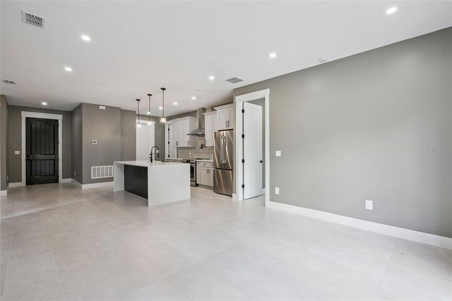 Image 33 of a home in .