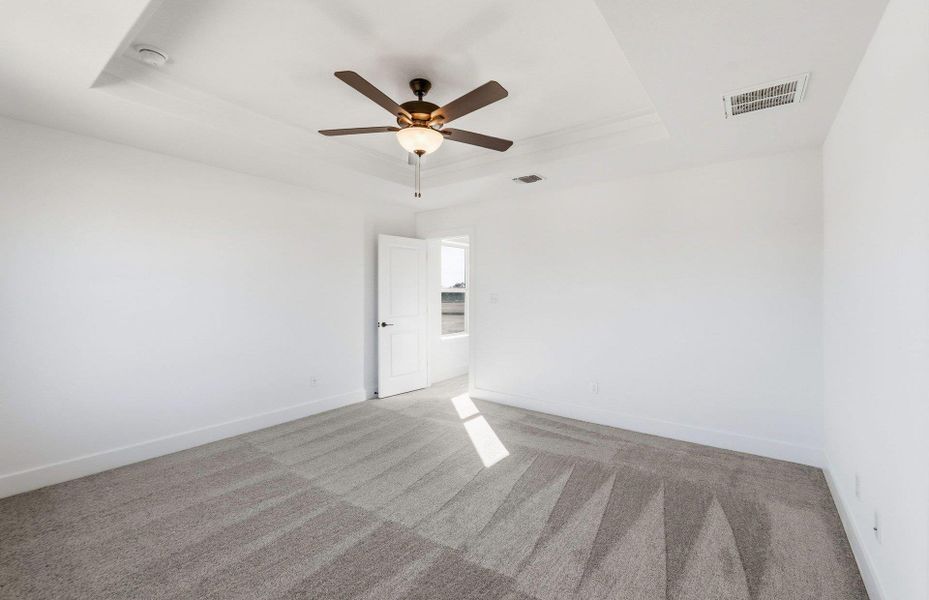 Spacious, unfurnished interior of a new home in Cameron Place, Manor (Image 13).