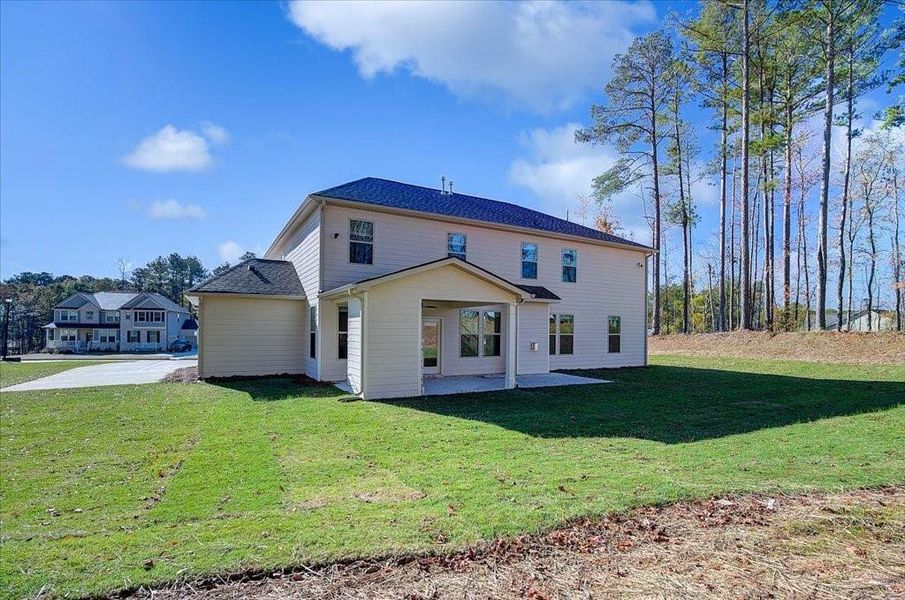 Exterior details and patio area of a home in Riverbend Overlook, Fayetteville (Image 18).