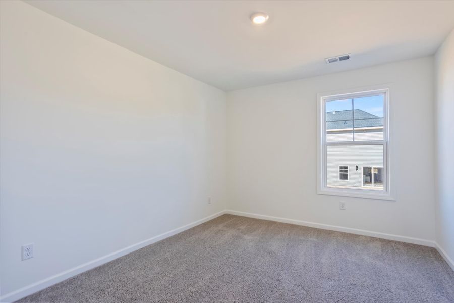 Spacious, unfurnished interior of a new home in Portrait Hills, Aiken (Image 20).