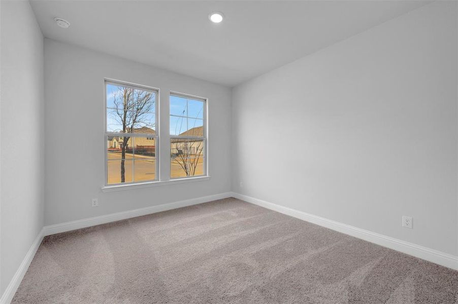 Spacious, unfurnished interior of a new home in Aster Park, McKinney (Image 18).