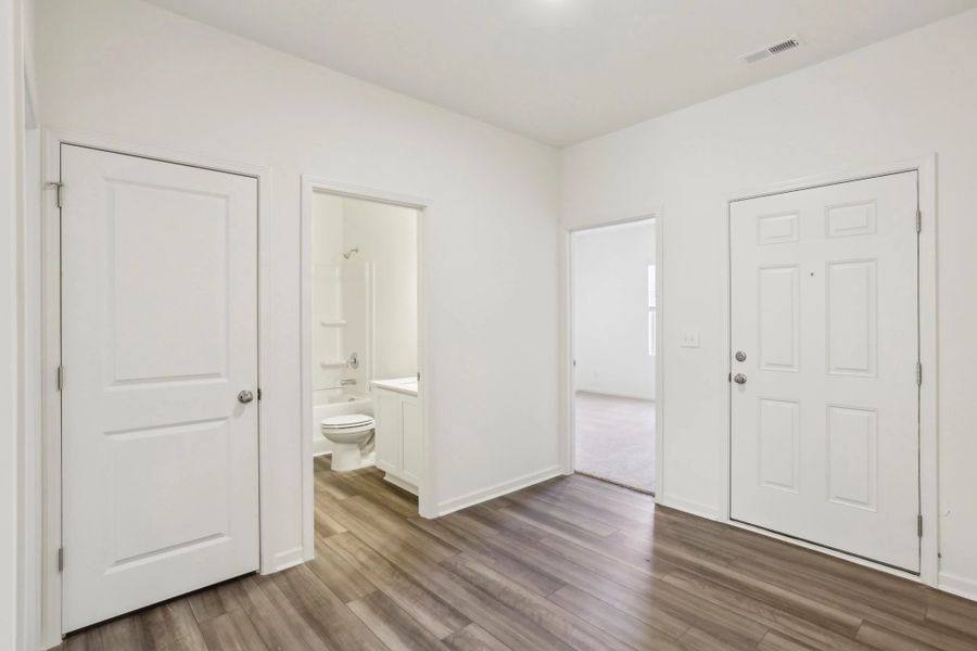 Representative unfurnished interior of a home built from the Luna by Starlight Homes in Crescent Mills, Wilson's Mills (Image 16).