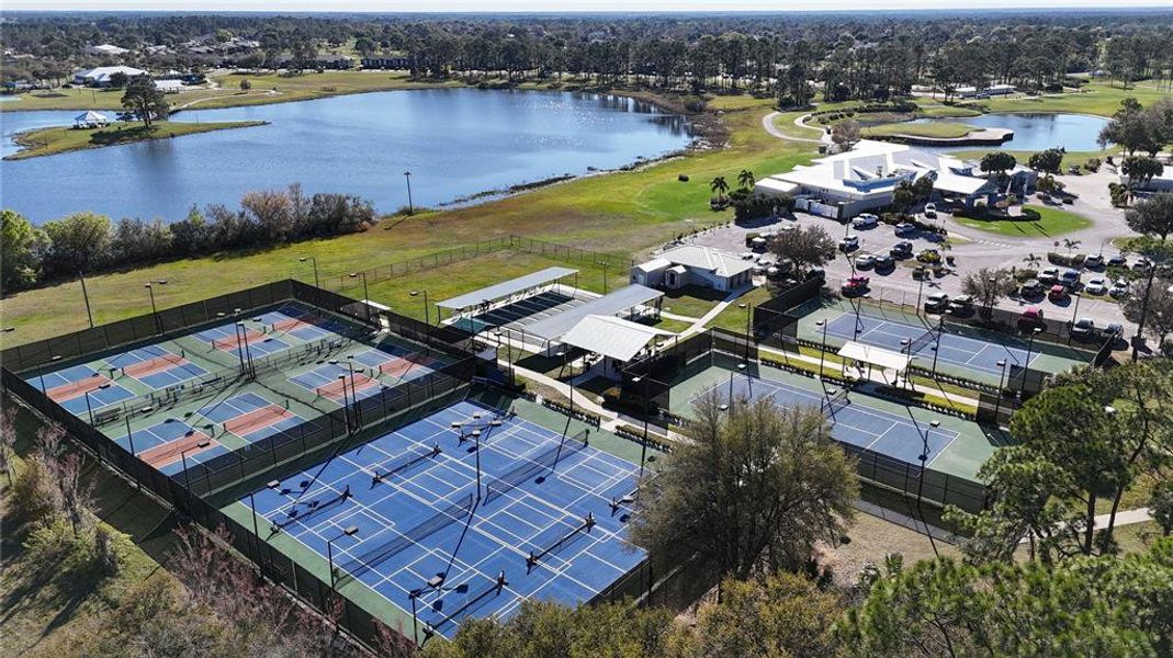 Community amenities in , Sebring (Image 35).